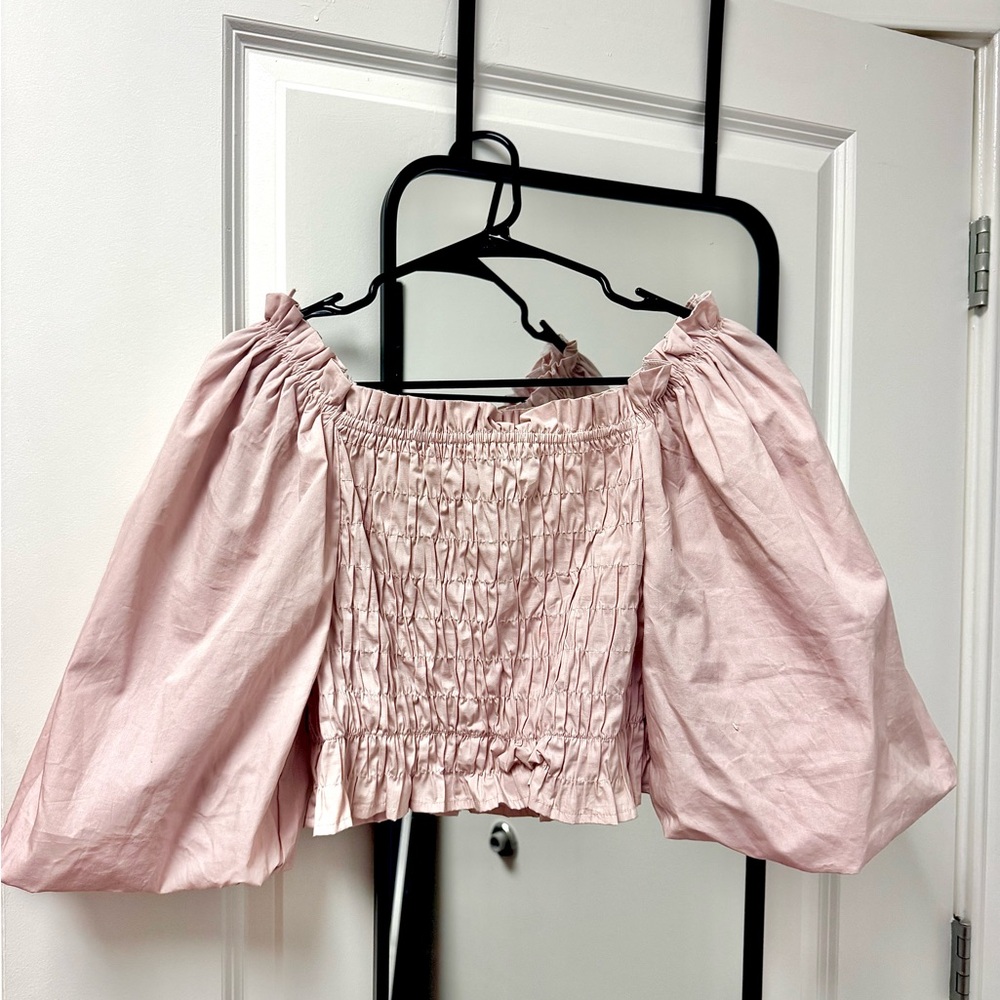 Freshman Cropped Off-Shoulder Blouse - Light Pink - Medium